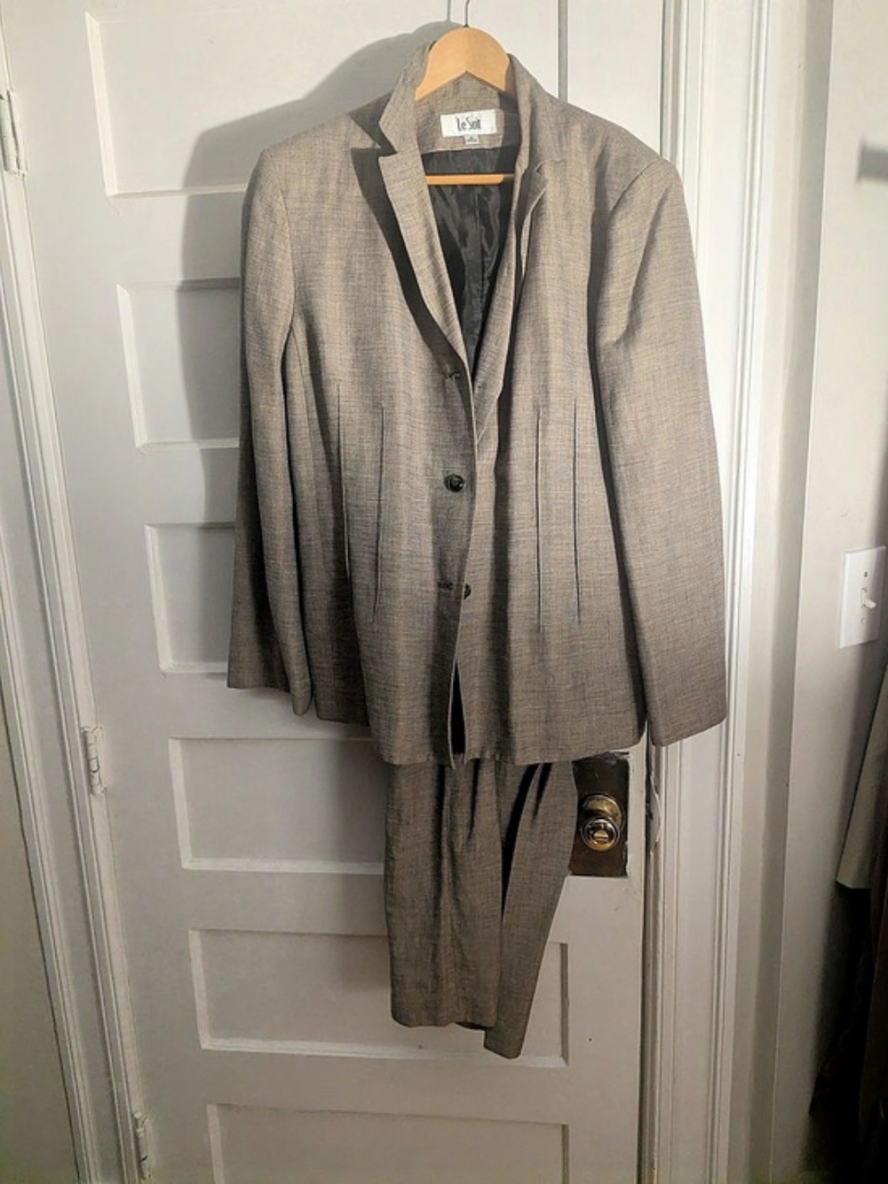 Le Suit Women's Checkered Suit Size 18 Like New